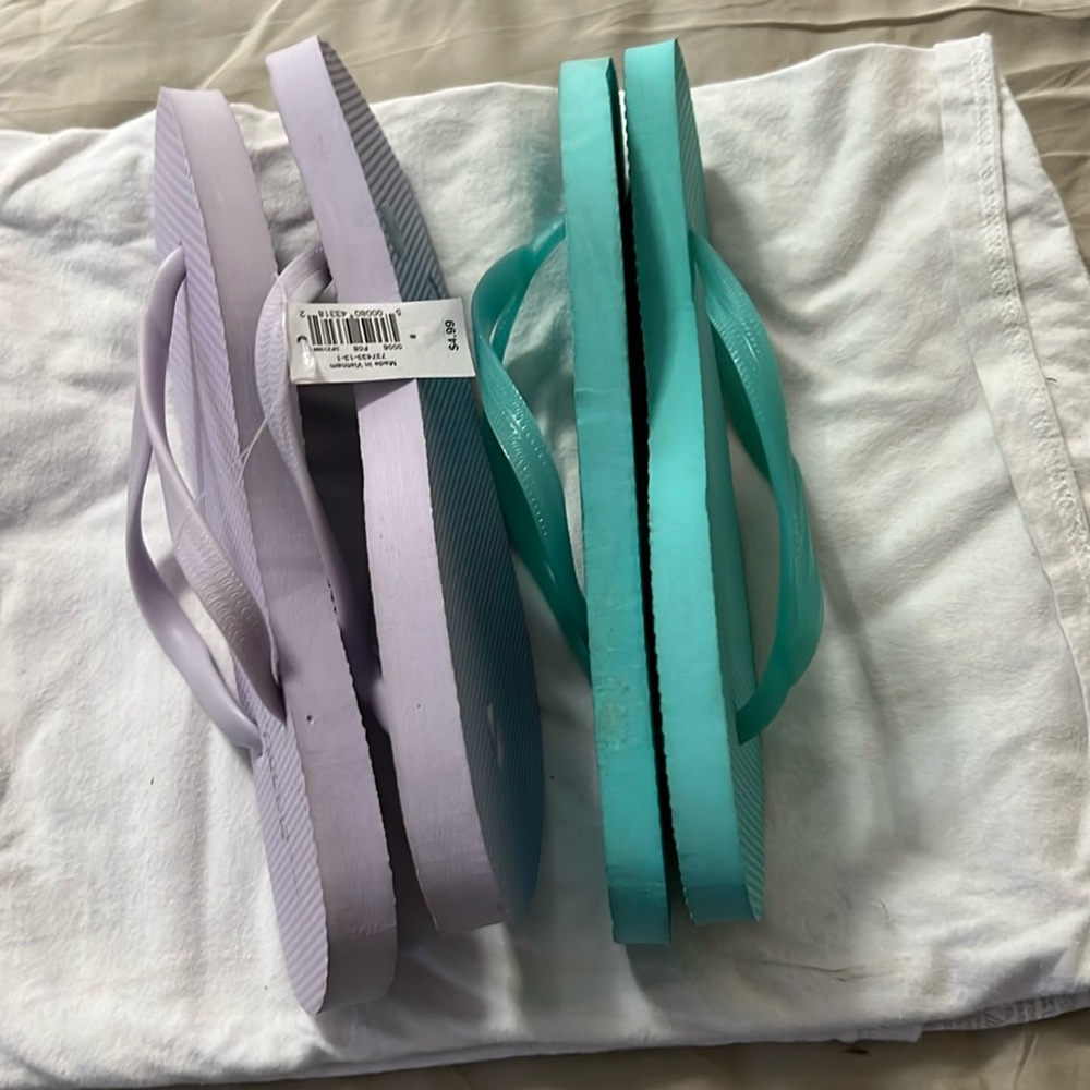 Old navy flip flops
